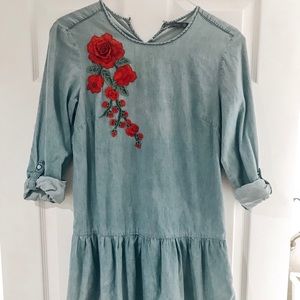 Jeans dress with flowers oversize